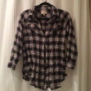 Elizabeth and James Plaid Shirt Size Small